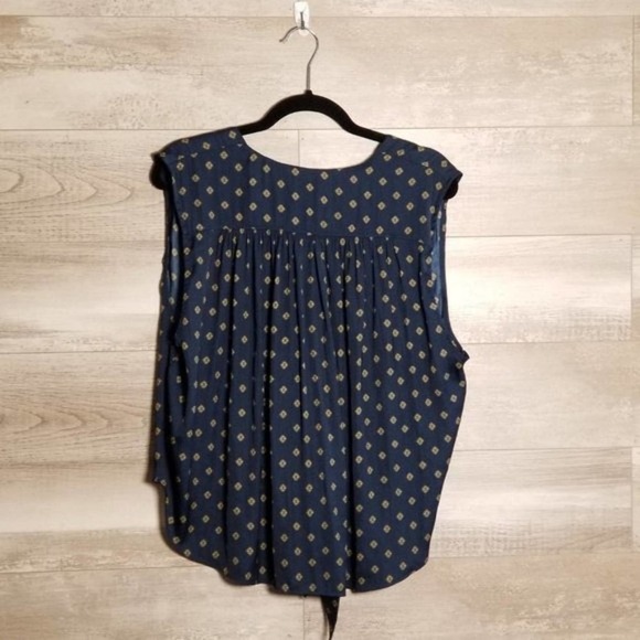 Free People Mornings In Marrakesh Diamond Print V-Neck Tie Waist Hi-Low Top Blue - Picture 4 of 8